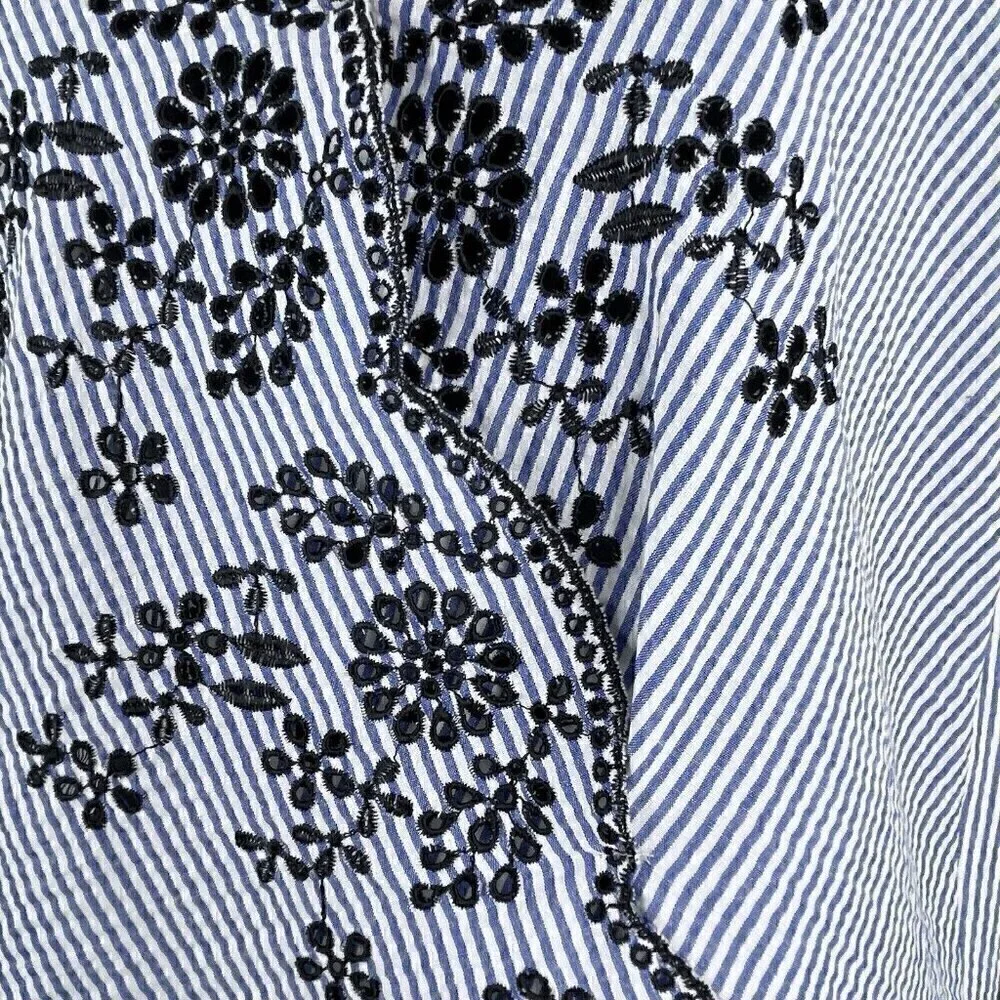 Zara Basic Seersucker Short Sleeve Floral Embroidered Wrap Front  Women’s XS